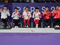 开云体育下载-柏林奥运会颁奖典礼隆重举行，选手欢声笑语共庆功绩