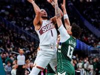 开云体育APP下载-雄鹿主场遭遇连败，球迷呼吁队伍振作