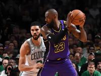 开云体育-关于凯尔特人力克活塞，沃克终场制胜球帮助球队获胜的信息