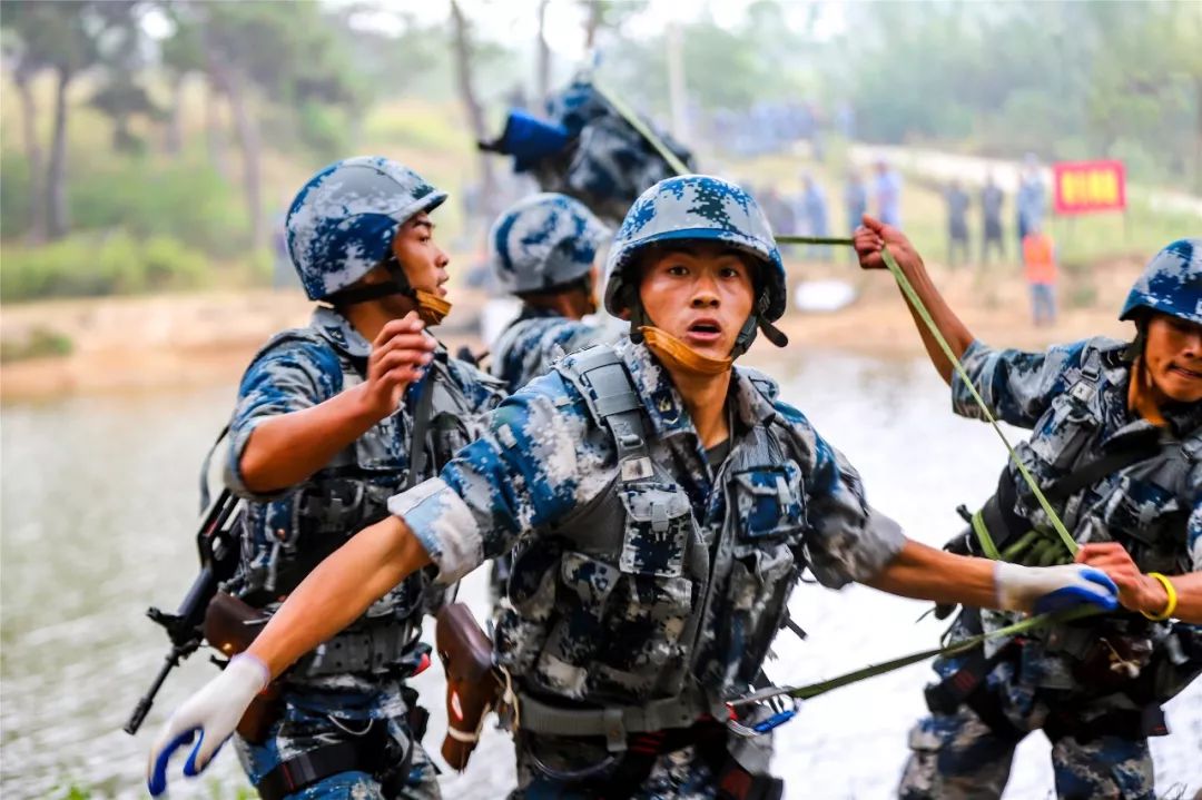 共赴荣耀古巴拳击手与委内瑞拉争分夺秒