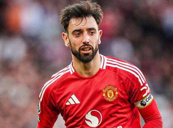 包含曼联在欧冠中节节败退，主教练深陷压力的词条