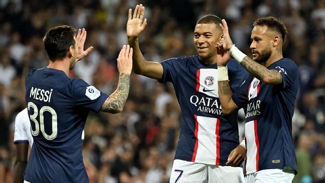 里尔傲视法甲，稳居榜首不可撼动