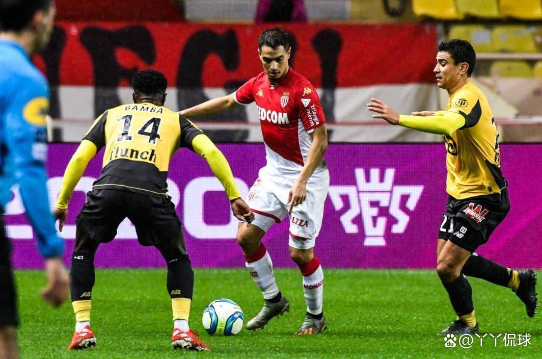 里尔将在周末与摩纳哥进行激烈对决 里尔将在周末与摩纳哥进行激烈对决