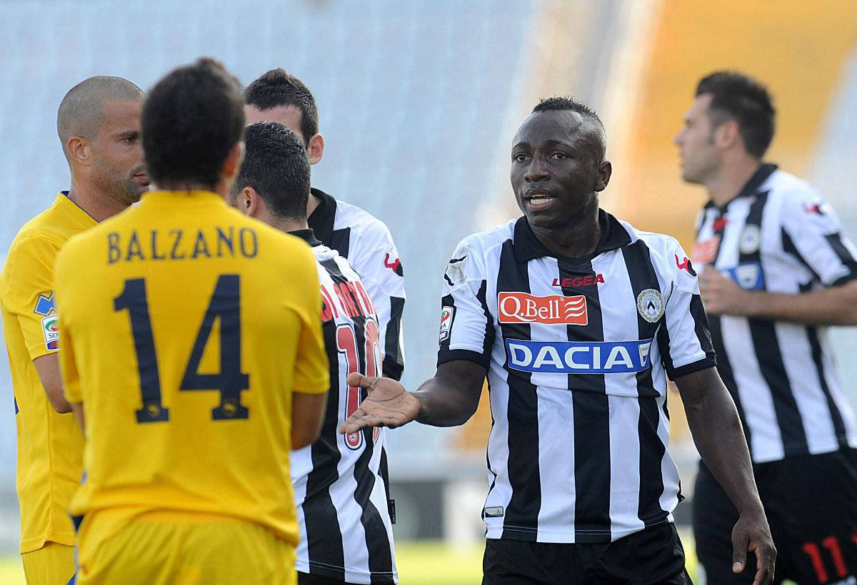 乌迪内斯主场完胜,取得两连胜 乌迪内斯主场完胜,取得两连胜