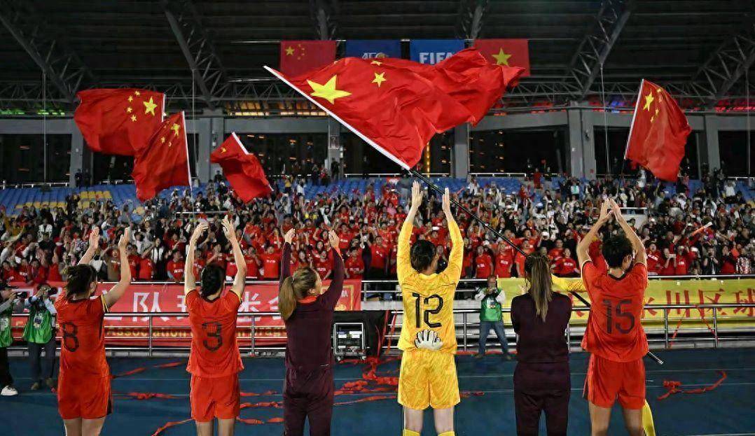 荷兰女足队磨砺实力,备战国际比赛 荷兰女足队磨砺实力,备战国际比赛