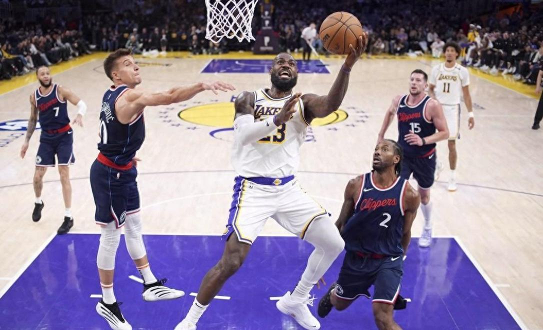 凯尔特人险胜湖人结束连败 凯尔特人险胜湖人结束连败