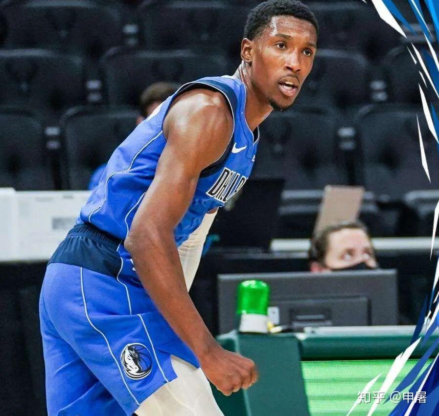 雄鹿不敌独行侠，帕金斯发威