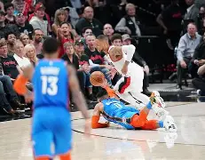 篮网客场不敌开拓者，威少变身救世主