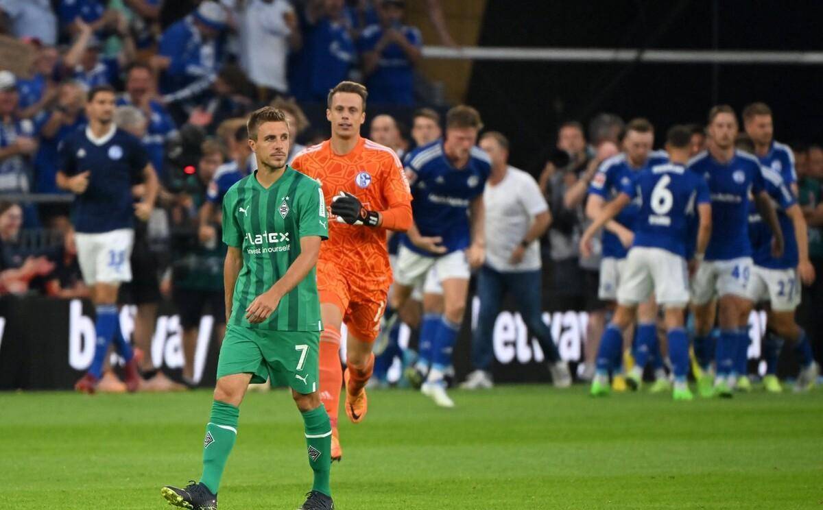 门兴大胜柏林赫塔，德甲赛场再展强势实力